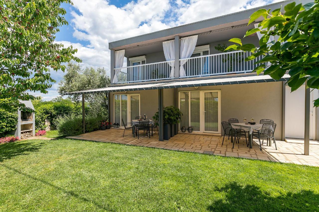 Apartments Dama Пореч Экстерьер фото